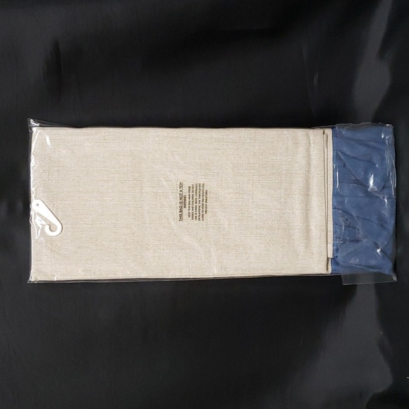 Brownlow Gifts "Beach Chair" by Susan Winget Blue Ruffled Trim 100% Cotton Towel - Picture 5 of 8